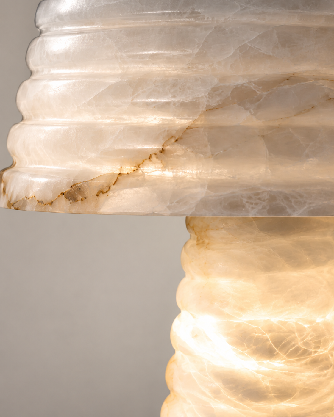 Albaris Ribbed Alabaster Table Lamp