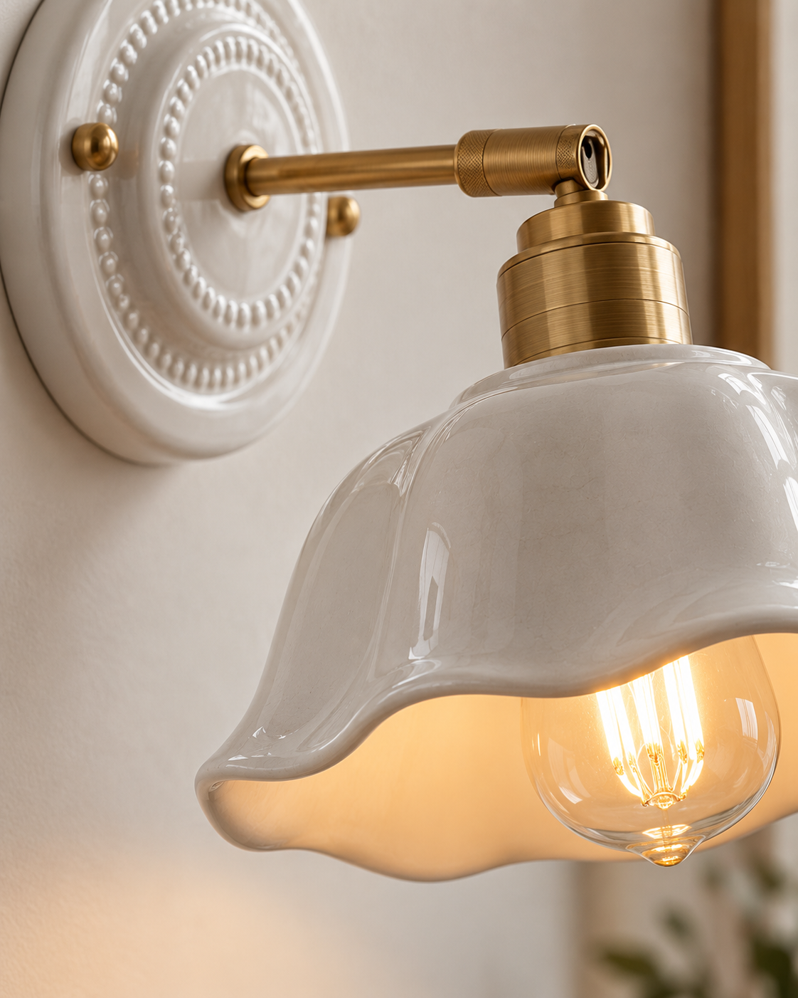 Liori | Ceramic Wall Sconce