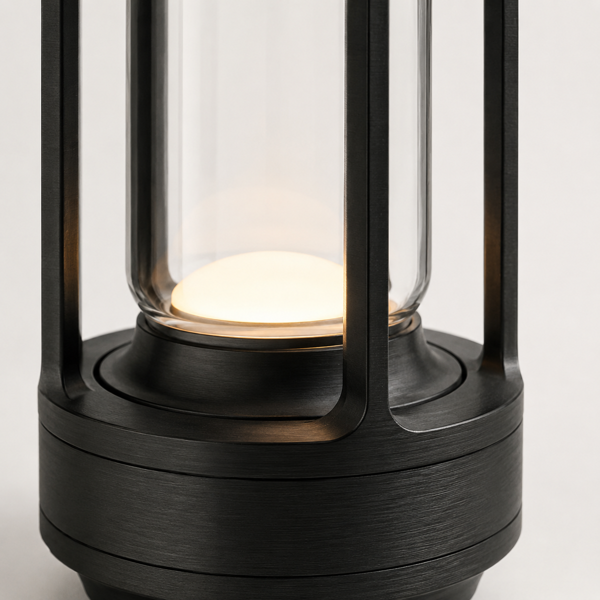 Luma | Portable Table Lamp