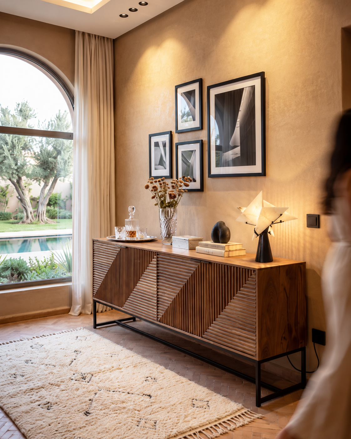 Gaspard Sculptural Alabaster Table Lamp